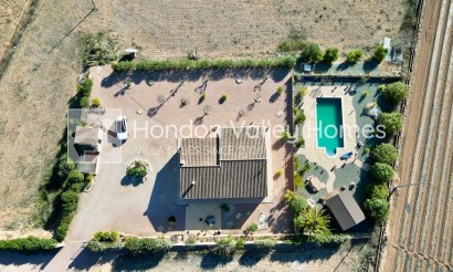 Resale - Villa - HONDON DE LAS NIEVES