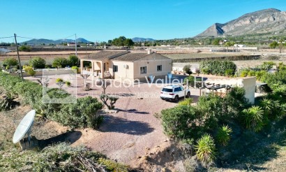 Resale - Villa - HONDON DE LAS NIEVES