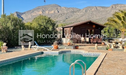 Resale - Villa - HONDON DE LAS NIEVES