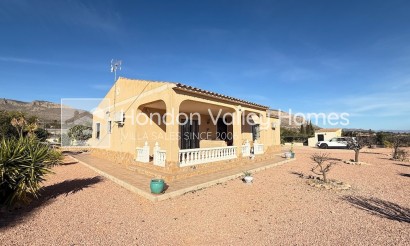 Resale - Villa - HONDON DE LAS NIEVES