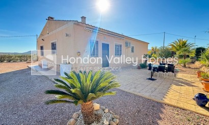 Resale - Villa - HONDON DE LAS NIEVES