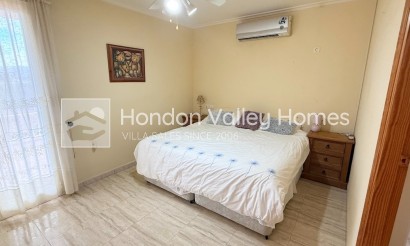 Resale - Villa - HONDON DE LAS NIEVES