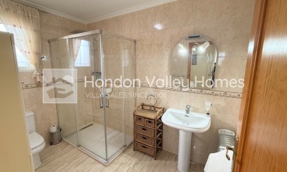 Resale - Villa - HONDON DE LAS NIEVES