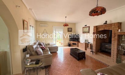 Resale - Villa - HONDON DE LOS FRAILES