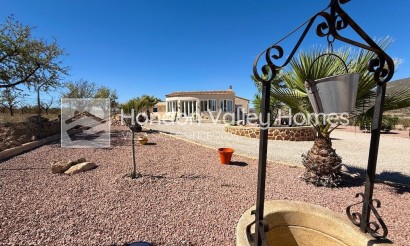 Resale - Villa - HONDON DE LOS FRAILES