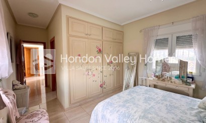 Resale - Villa - HONDON DE LOS FRAILES