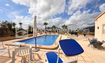 Resale - Villa - HONDON DE LOS FRAILES