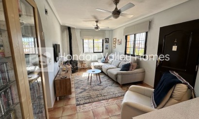 Resale - Villa - HONDON DE LAS NIEVES - La Montanosa