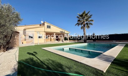 Resale - Villa - HONDON DE LAS NIEVES