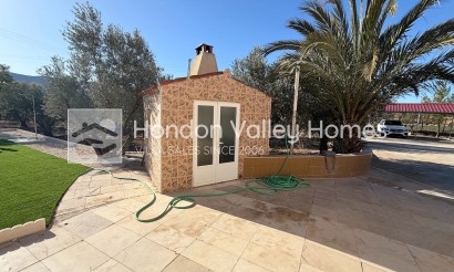 Resale - Villa - HONDON DE LAS NIEVES