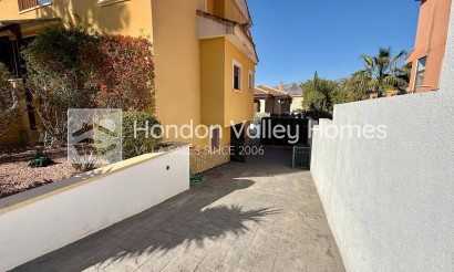 Resale - Villa - Hondón de las Nieves - La Montañosa