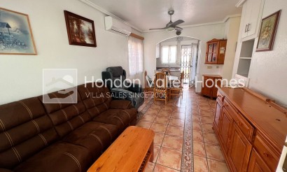 Resale - Town house - Torrevieja